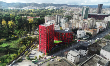 Ndërtimet shtohen, por qytetarët nuk e “duan” më Tiranën