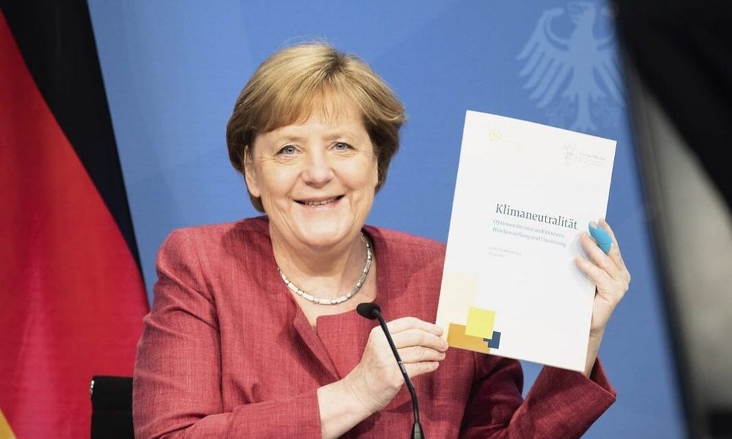 Merkel vaksinohet me Moderna, pas dozës së parë me AstraZeneca