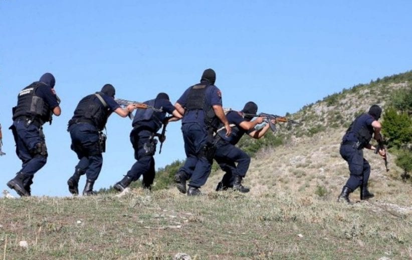 Parcelat me hashash çojnë “shtetin” në Nikël, dhjetëra forca policie “zbarkojnë” në rrethinat e Krujës