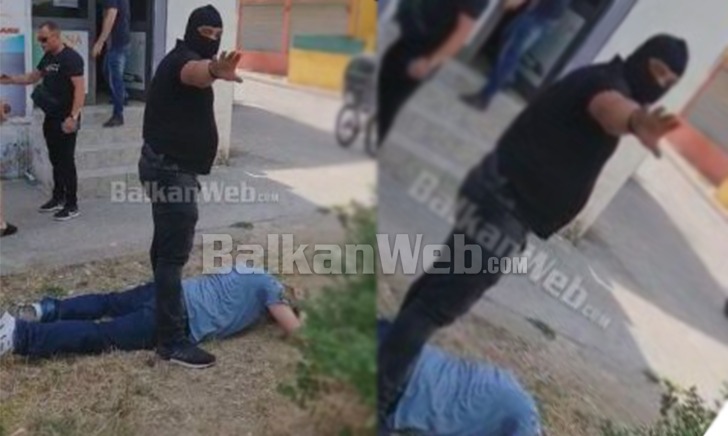I shumëkërkuari i arratiset 8 policëve në Tiranë, efektivët i rrethojnë makinën: Hape derën o b.q! (Policia ia nxjerr inatin gazetarit)