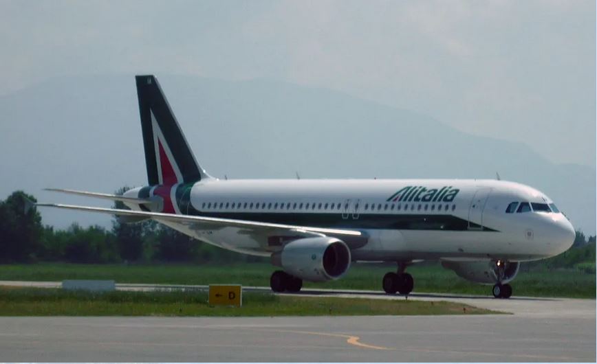 Alitalia anulon të gjitha fluturimet pas 15 tetorit; Në Shqipëri kishte 6% të tregut në 2020-n
