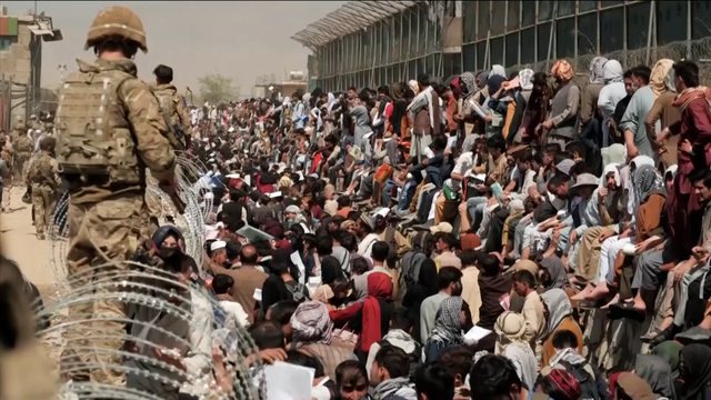 6 ditë larg përfundimit të afatit, CIA merr në dorë evakuimet e afganëve në Kabul