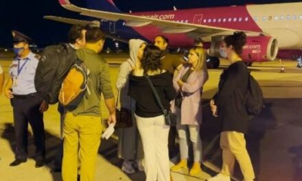 Sot mbërritën në Shqipëri edhe 37 shtetas afganë, akomodohen në Qytet Studenti