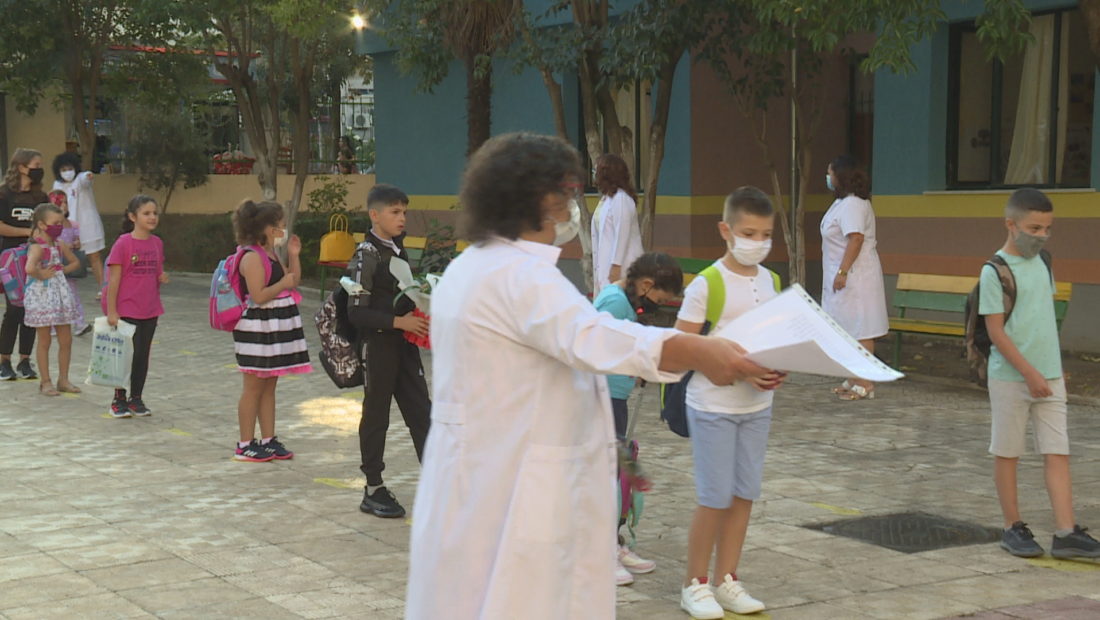 Viti i ri shkollor nis rregullisht më 27 shtator, skenarët e tjerë varen nga pandemia