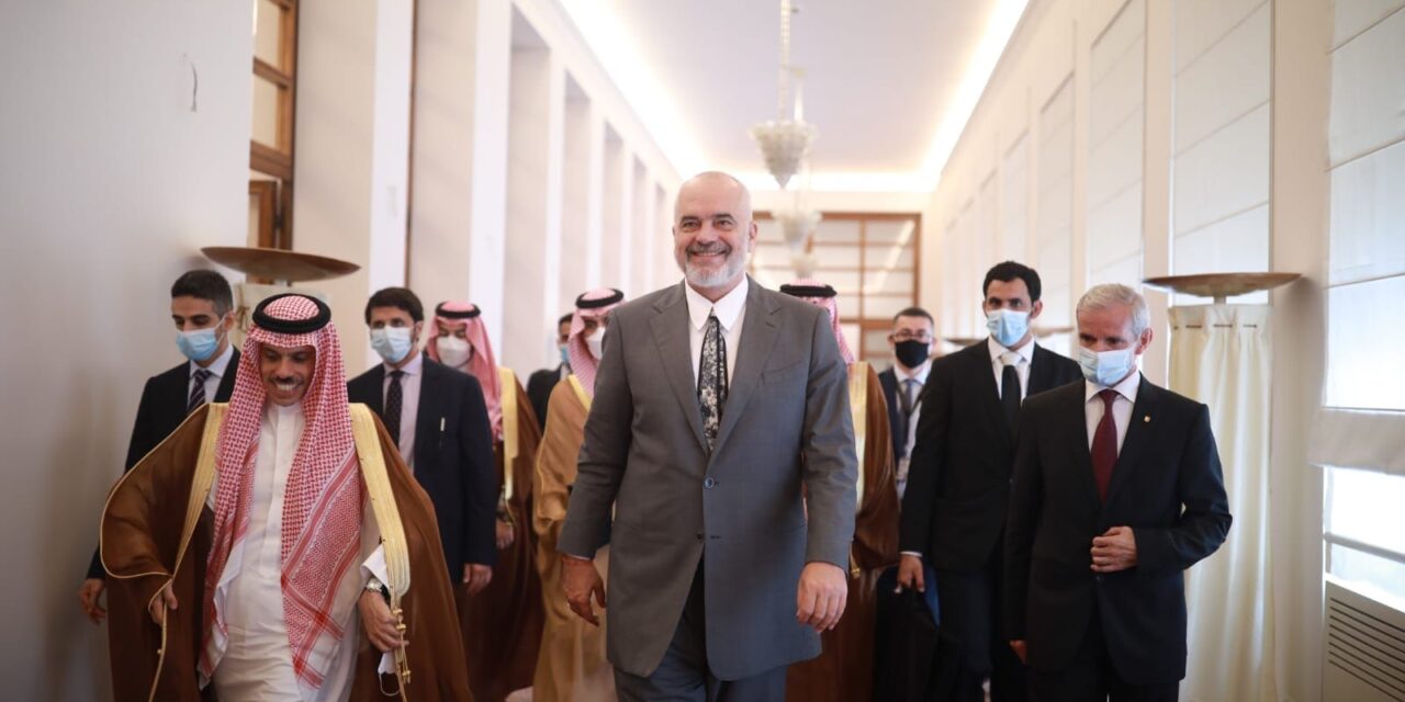Rama takohet me princin saudit: Dakordësi për të mbledhur Komitetin e Përbashkët të dy vendeve