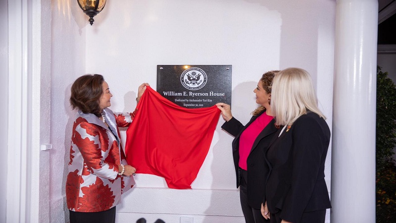 Xhaçka dhe ambasadorja Kim inaugurojnë “Shtëpinë Ryerson”: Shqipëria sot aleate e denjë e SHBA-së