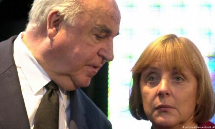 Grushti i Angela Merkelit kundër “babait” të saj politik
