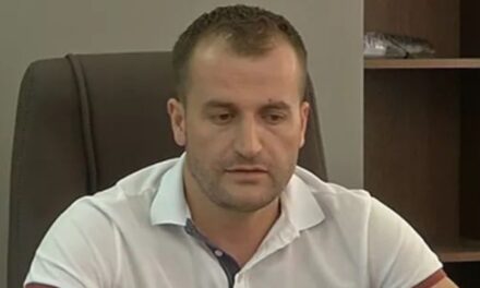 Shpallet në kërkim ish-drejtori i Kadastrës në Vlorë, prokuroria zbardh skemën e abuzimit: Në shtëpi iu gjetën 60 mijë euro