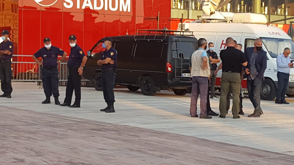 Masat që do marrë Policia e Tiranës për ndeshjen Shqipëri-Poloni, cilat rrugë do të bllokohen