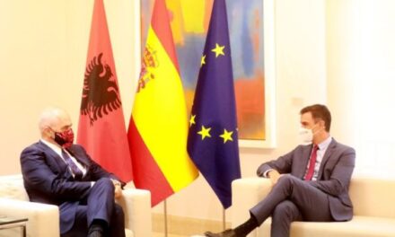 Rama në Spanjë, takohet me kryeministrin Sánchez, nënshkruhen dy marrëveshje