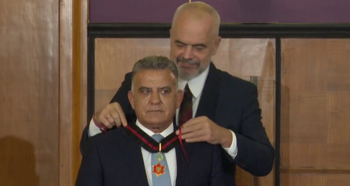 Rama nderon gjeneralin libanez: Ndihmoi për të shpëtuar shqiptarët nga kampet e Sirisë