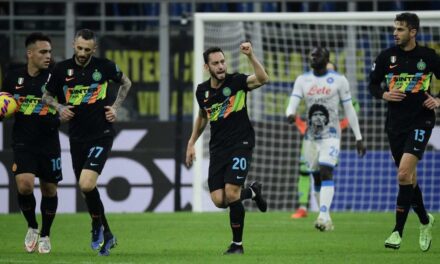 Interi dominon Napolin, i shkakton humbjen e parë në Serie A