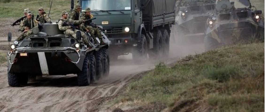 Shërbimet sekrete japin alarmin: Rusia po bëhet gati të pushtojë Ukrainën, 90 mijë ushtarë në kufi