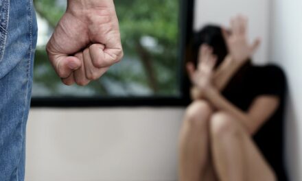 Ditari prekës i një femre të dhunuar nga bashkëshorti. Duhet lexuar dhe reflektuar gjatë