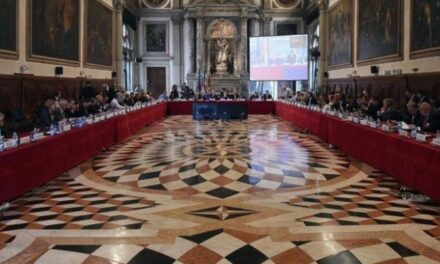 Komisioni i Venecias jep “OK” për zgjatjen e afateve të “vettingut” deri në 2024-ën