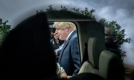 Popullariteti në pikatë, çfarë po ndodh me Boris Johnson?