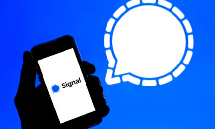 Dorëhiqet drejtuesi i Signal, e zëvendëson bashkëthemeluesi i WhatsApp