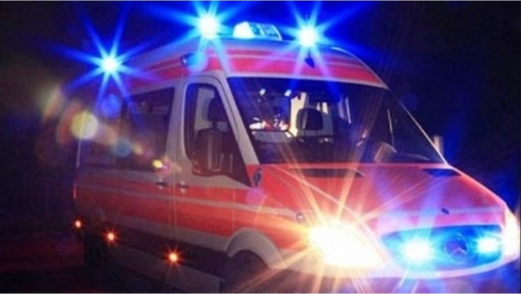 Plagoset me armë zjarri një 34-vjeçar në Lezhë, niset me urgjencë drejt Tiranës