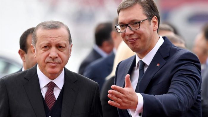 Erdogan dhe Vuçiç bien dakord të ndërmjetësojnë për krizën në Bosnjë