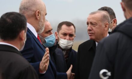 Kërkesa e Erdoganit për gylenistët, Rama: Nuk i kemi asnjë borxh presidentit turk, s’ka borxhe mes vëllezërve