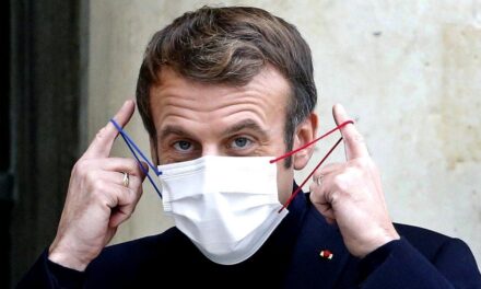 Macron: Do tua vështirësoj jetën të pavaksinuarve deri në momentin e fundit