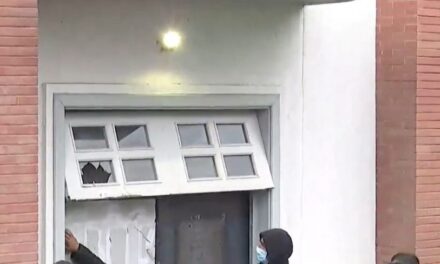 “Kanë hapur vrima për të hedhur gaz lotsjellës”, Berisha: Do të mbajnë përgjegjësi