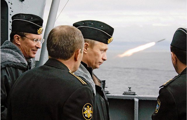 Pushtimi i Ukrainës: A mund ta shtypë Putini butonin nuklear?
