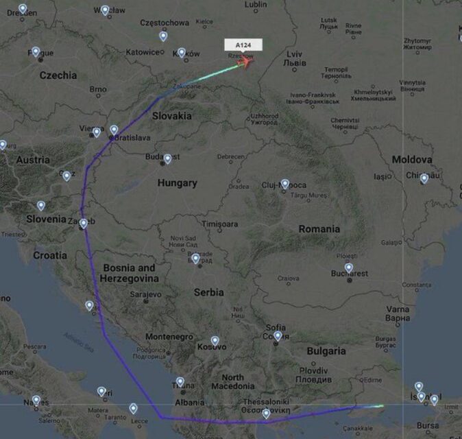 Dronë drejt Ukrainës, pse avionët turq fluturuan mbi Shqipëri?