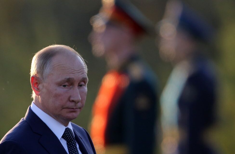 Përpjekja e agjentëve perëndimorë për t’u futur në kokën e Putinit