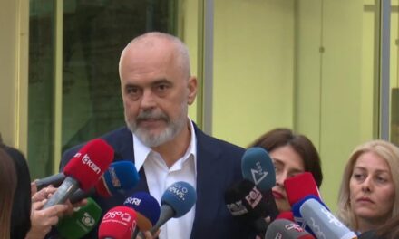 Rama thotë se e ka të pamundur të heshtë: Në Shqipëri s’ka as media të intimiduar, as gazetarë të penguar