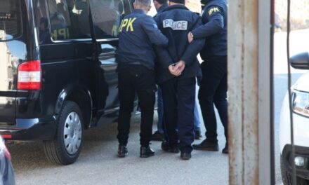 SPAK: 32 policë nën akuzë për korrupsion dhe kontrabandë në pikën kufitare të Morinës 