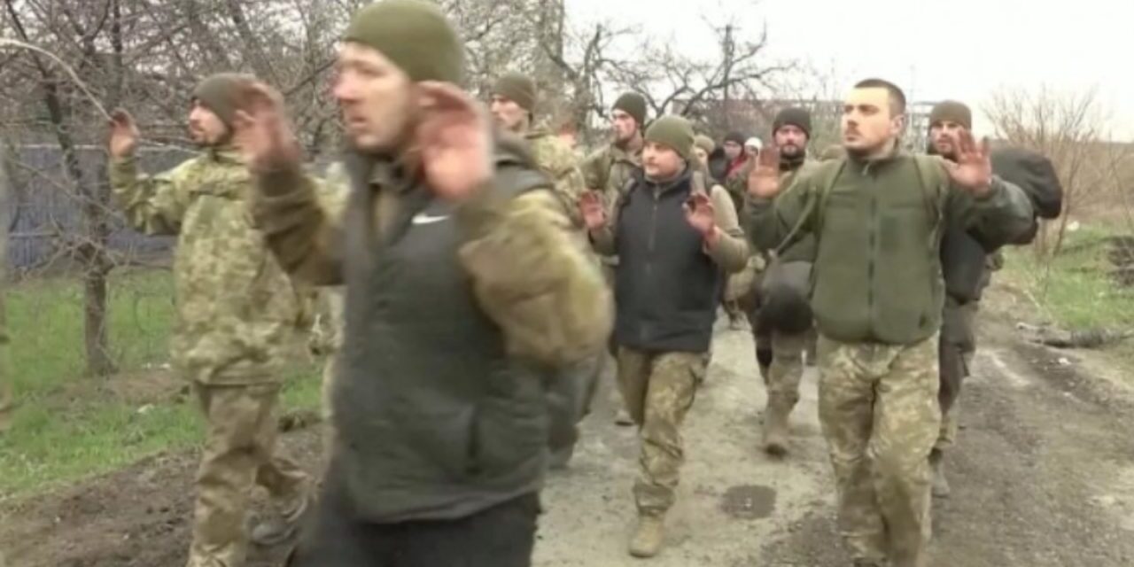 Kievi pranon dorëzimin e ushtarëve të tyre në Mariupol, “por janë më pak se 1 mijë”