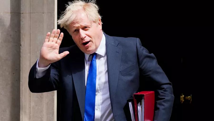 Boris Johnson pritet të dorëhiqet sot