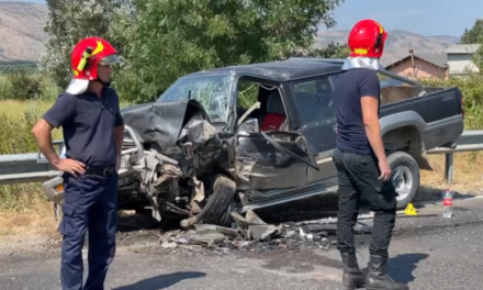 Aksident i rëndë në rrugën Lezhë-Shkodër: Plagosen 7 persona, 4 në gjendje të rëndë, mes tyre edhe një fëmijë