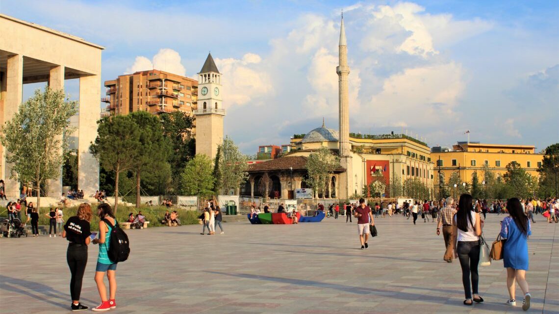 Çmimet e apartamenteve të kullave në Tiranë, sa në Dubai