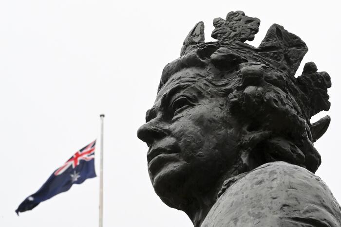 Bust i mbretëreshës Elizabeth II në Has, kryebashkiaku: Do financohet nga emigrantët