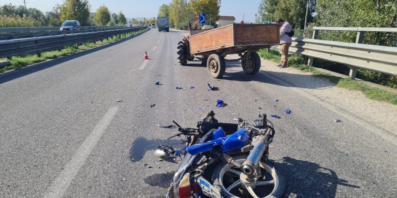 Tre viktima në pak orë nga aksidentet: Dy prej tyre në Lushnje dhe një 20-vjeçar në Fushë-Krujë