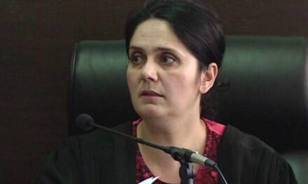 Apeli i GJKKO lë në fuqi vendimin me 3 vite burg për ish-gjyqtaren Enkelejda Hoxha