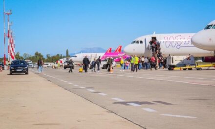 Grevë e punonjësve, anulohen dhjetëra fluturime drejt Italisë