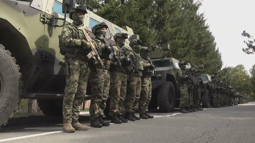 Serbia vendos ushtrinë në gjendje gatishmërie në kufi me Kosovën