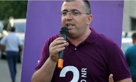 Kryebashkiakët problematikë të qarkut të Dibrës, para Allës në Bulqizë u arrestua Shukri Xhelili për videon me
