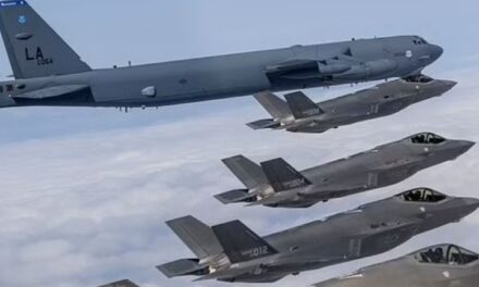 SHBA i përgjigjet raketës bërthamore të Koresë së Veriut, tregon “muskujt” e flotës ajrore