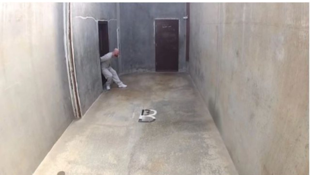 I burgosuri më i rrezikshëm i Britanisë është izoluar në ‘arkivol betoni’ pasi ekzekutoi disa përdhunues