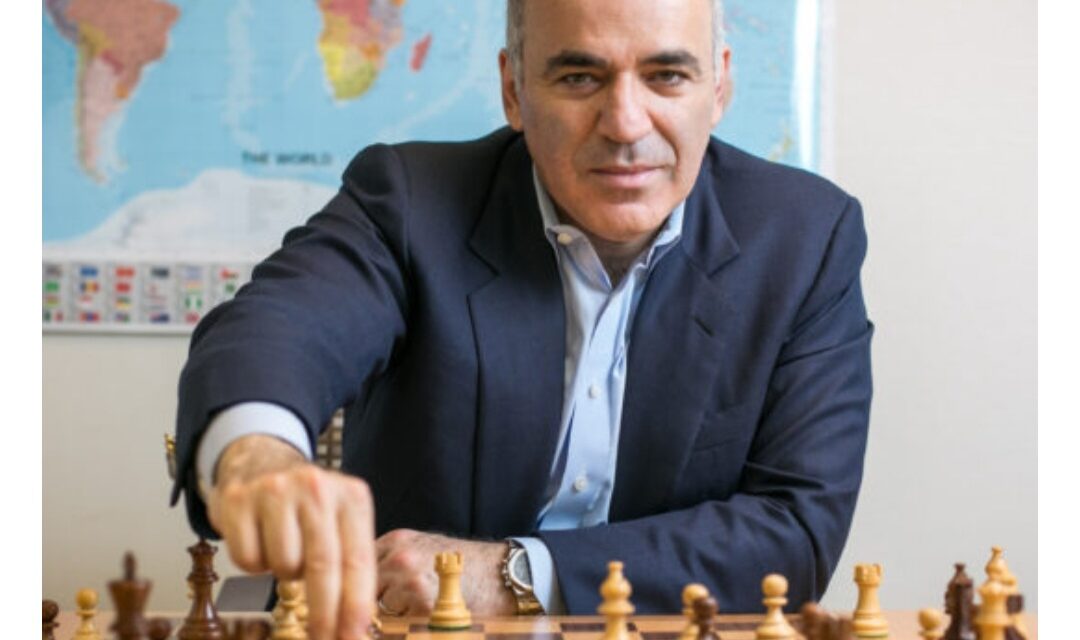 Kampion bote në shah dhe opozitar i Putin në mërgim, dy jetët e Garry Kasparov