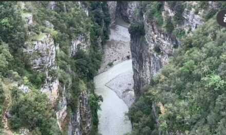 E mori rrjedhja e ujit në kanionet e Osumit, vijojnë prej katër ditësh kërkimet për gjetjen e trupit të 68-vjeçarit holandez