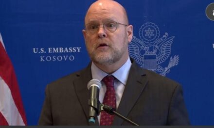 SHBA anulon pjesëmarrjen e Kosovës në “Defender Europe 2023”, ambasadori amerikan: Pasojë e akteve në Veri, priten të tjera vendime