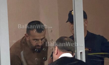 I arrestuar për armëmbajtje pa leje dhe i dyshuar për atentatin në Larushk, Gjykata lë në burg Valter Bamin