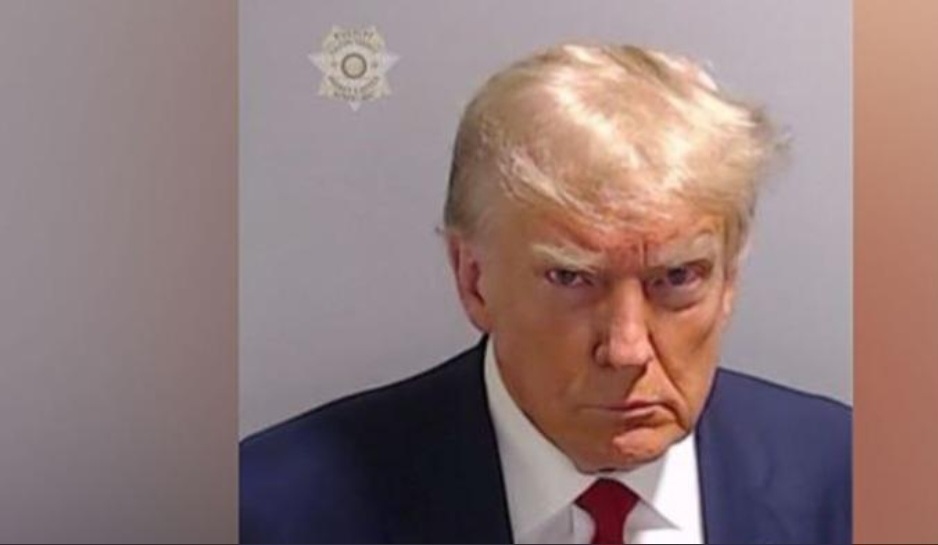 Trump paraqitet në burgun e Xhorxhias, foto e tij e parë si i burgosur – lirohet me garanci