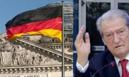 Deputeti i Bundestagut gjerman: “Të gjithë janë të barabartë para ligjit”